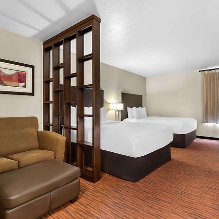 Comfort Suites Clovis Exterior photo