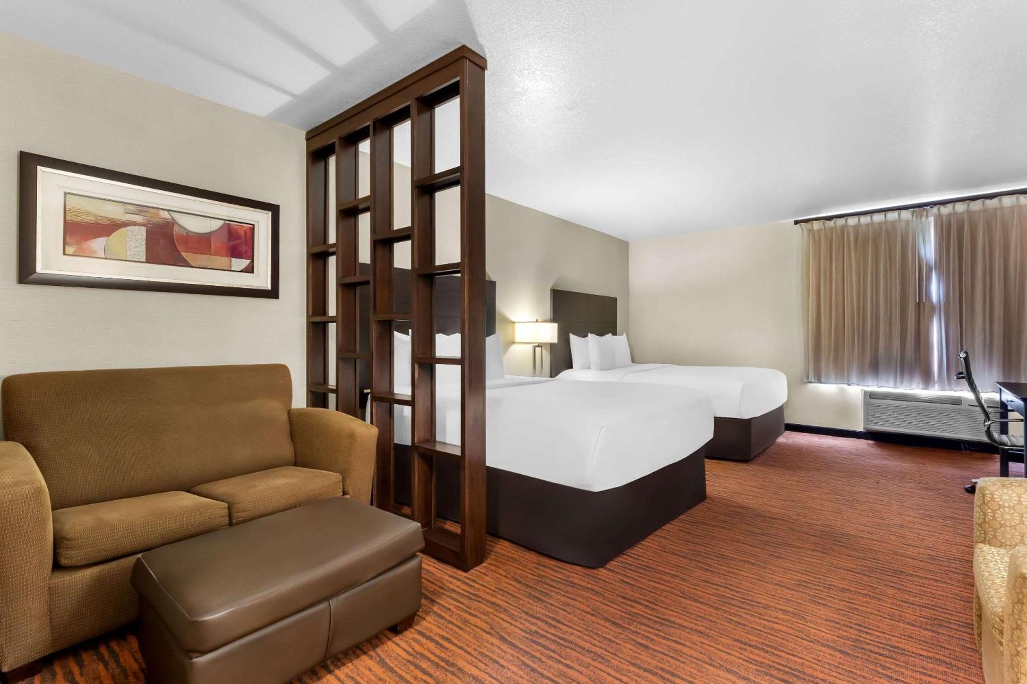 Comfort Suites Clovis Exterior photo