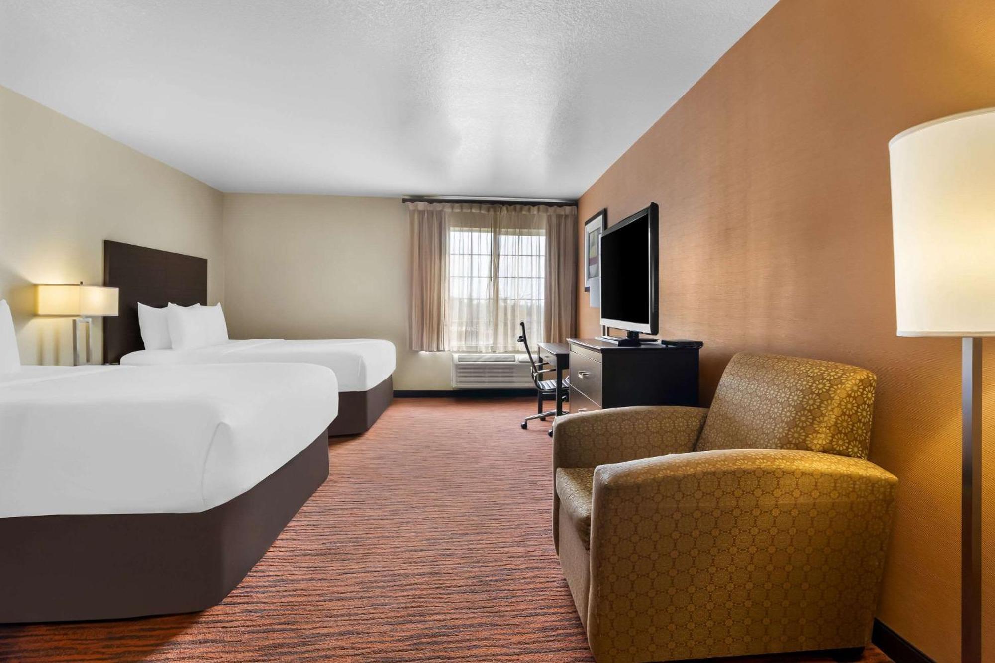 Comfort Suites Clovis Exterior photo
