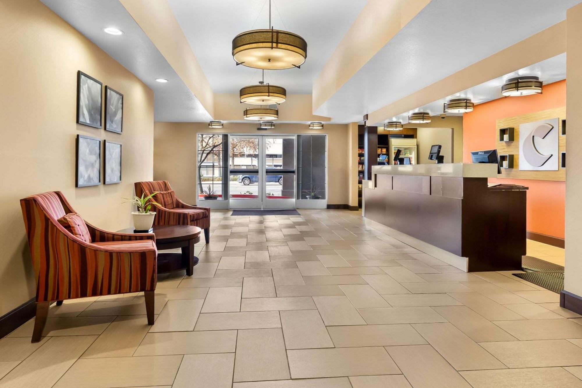 Comfort Suites Clovis Exterior photo